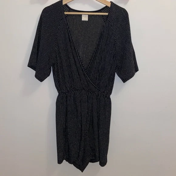 ⭐️Des Petits Hauts⭐️ jumpsuit size T1 (Small) - Picture 1 of 5